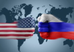 Näkökulma | Kaksi ahtaumaa ja yksi siirtymä – Miten imperiumi rahoitti oman tuhonsa